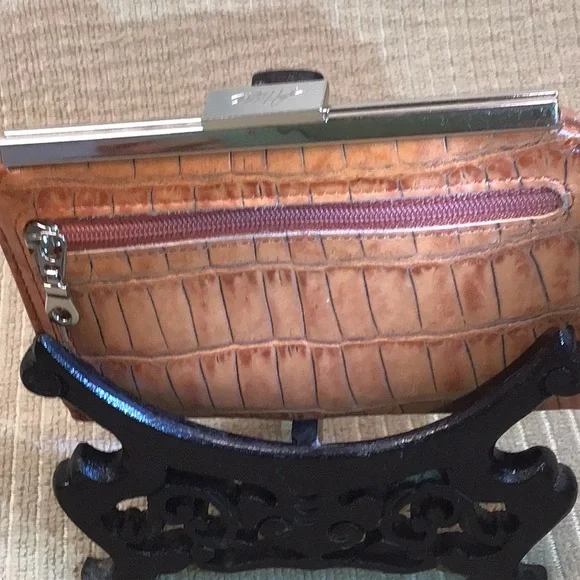 Abas Crocodile Embossed leather  Wallet - Picture 4 of 9